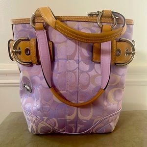 Coach Purse measurements 9.5”X 10”